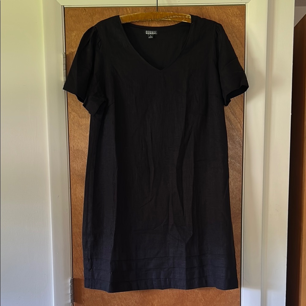 Black V-Neck Short Sleeve Linen Dress